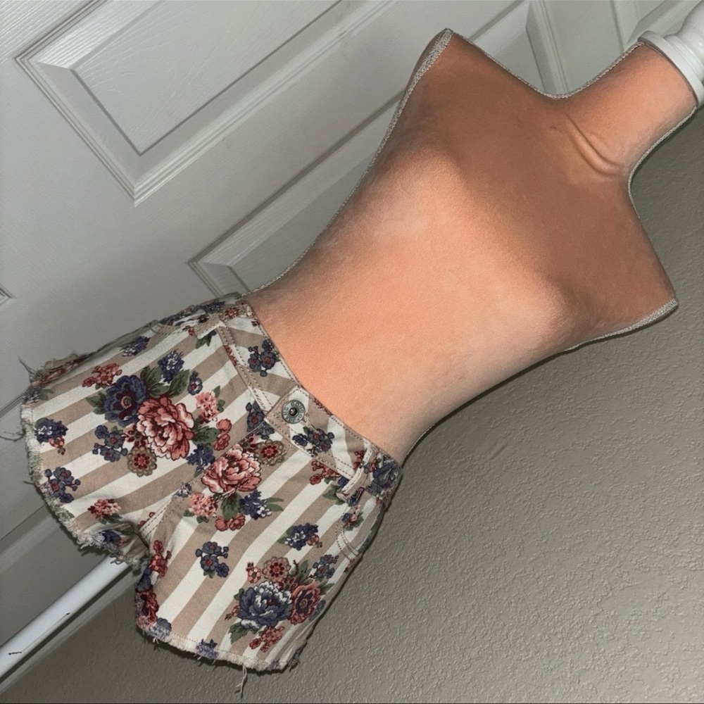 Bongo Floral Striped Shorts